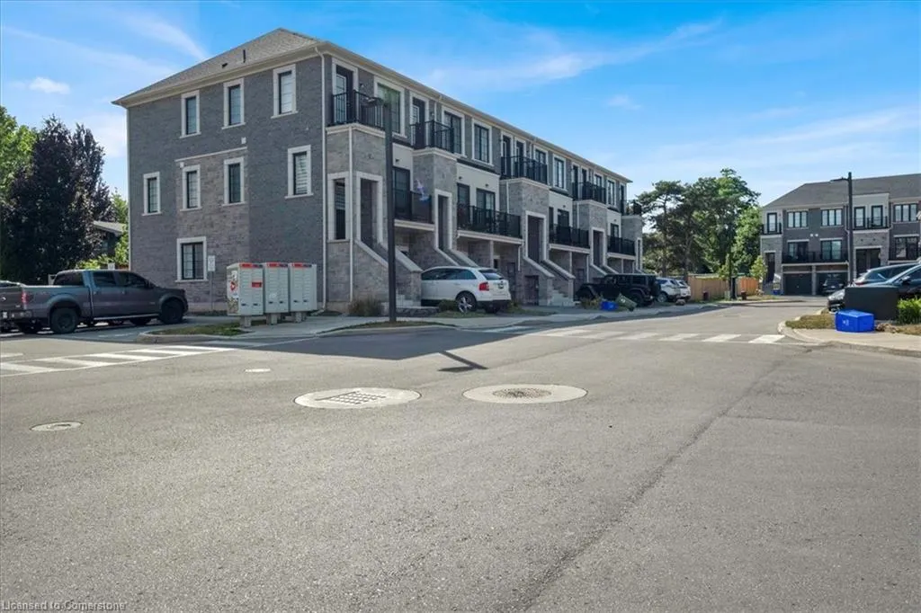 383 Dundas Street E, #26