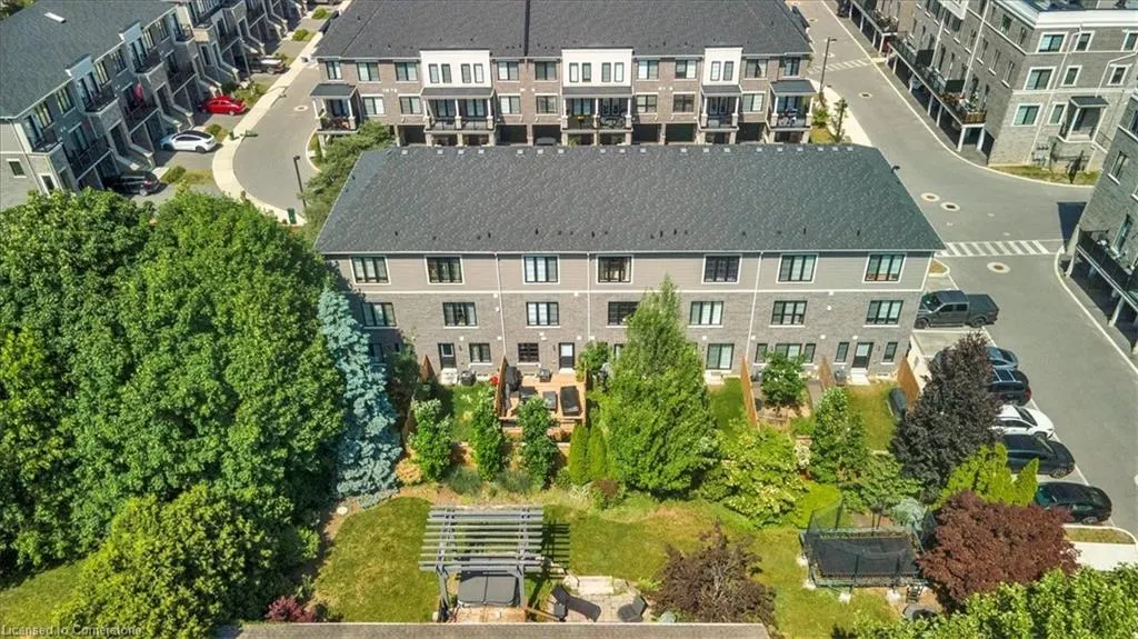 383 Dundas Street E, #26
