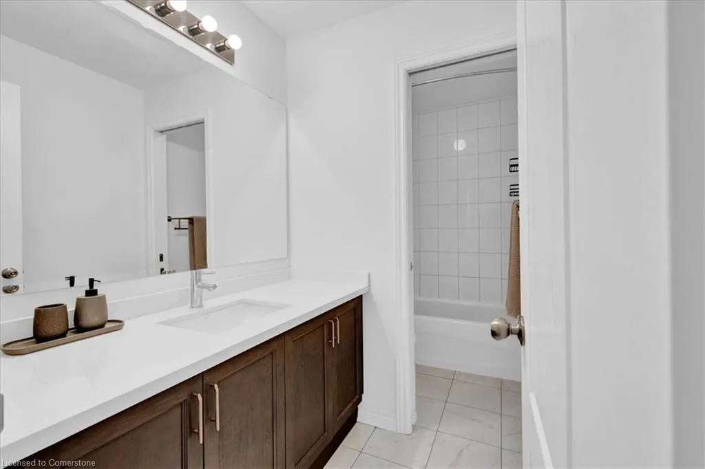 383 Dundas Street E, #26
