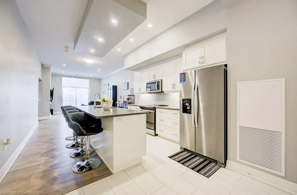 1880 Gordon Street, #109