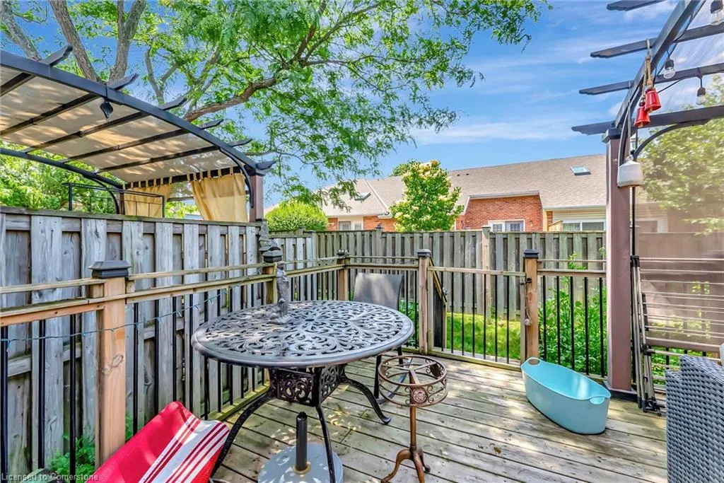 20 Meadowlands Boulevard, #14