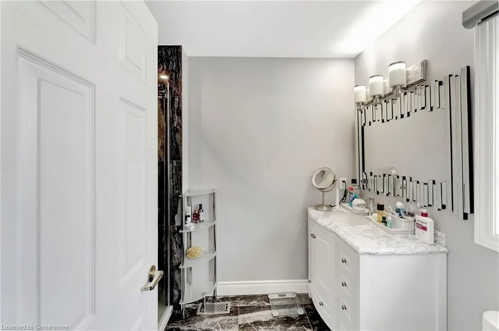 20 Meadowlands Boulevard, #14