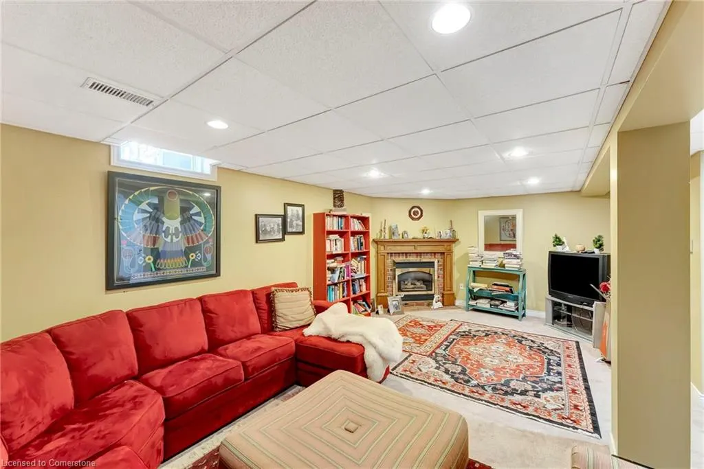 20 Meadowlands Boulevard, #14