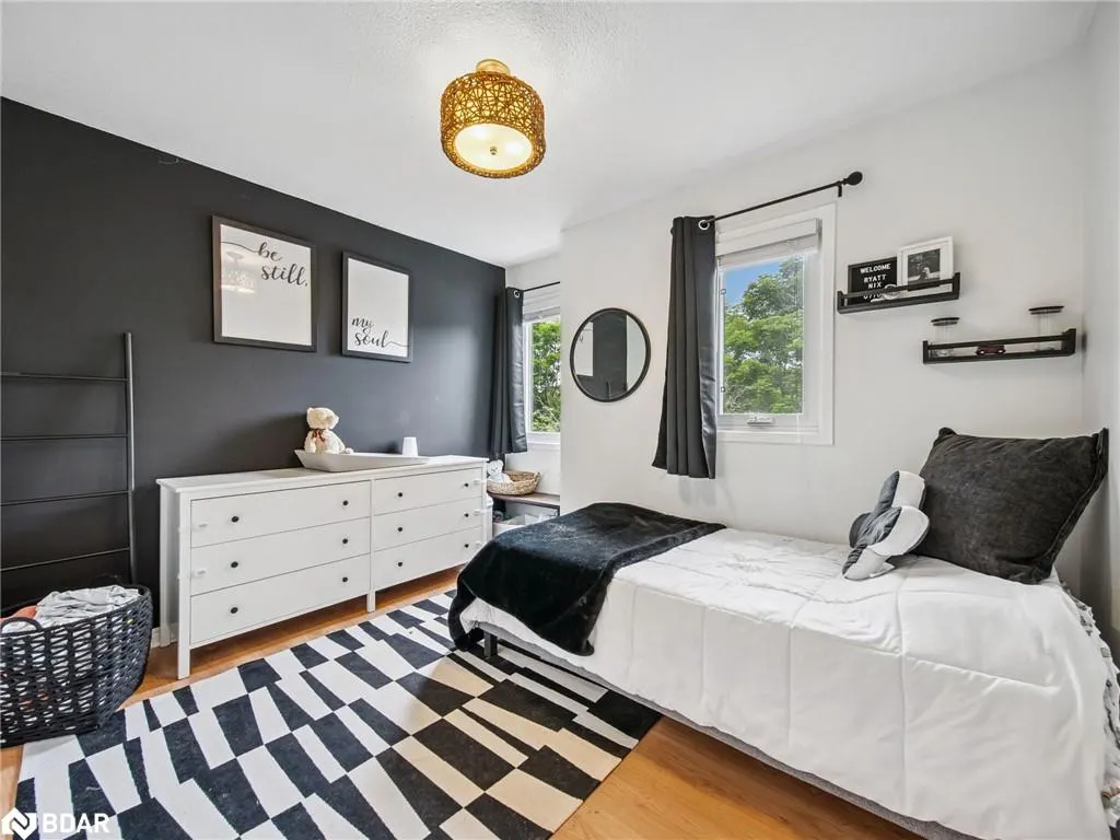 8 Darren Drive