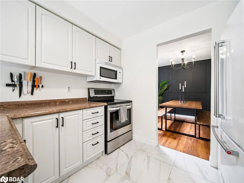8 Darren Drive