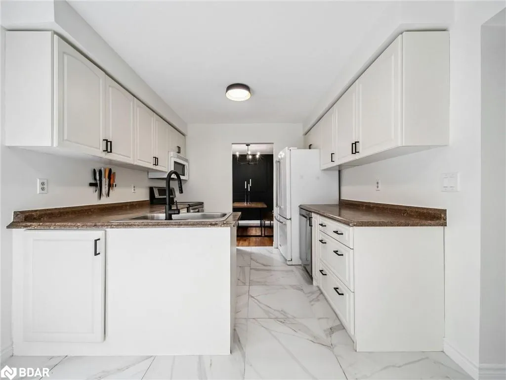 8 Darren Drive
