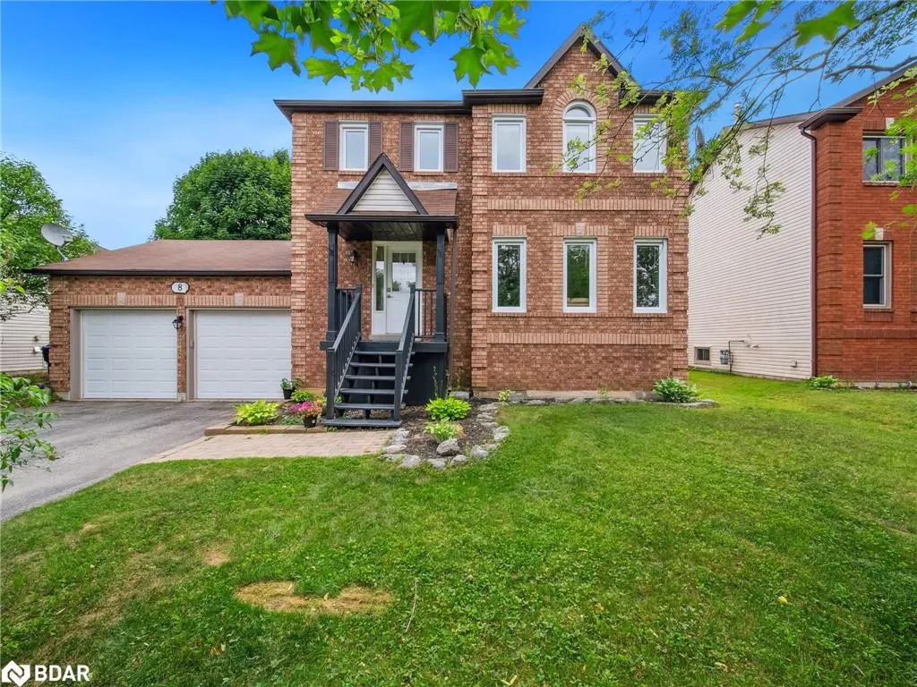 8 Darren Drive