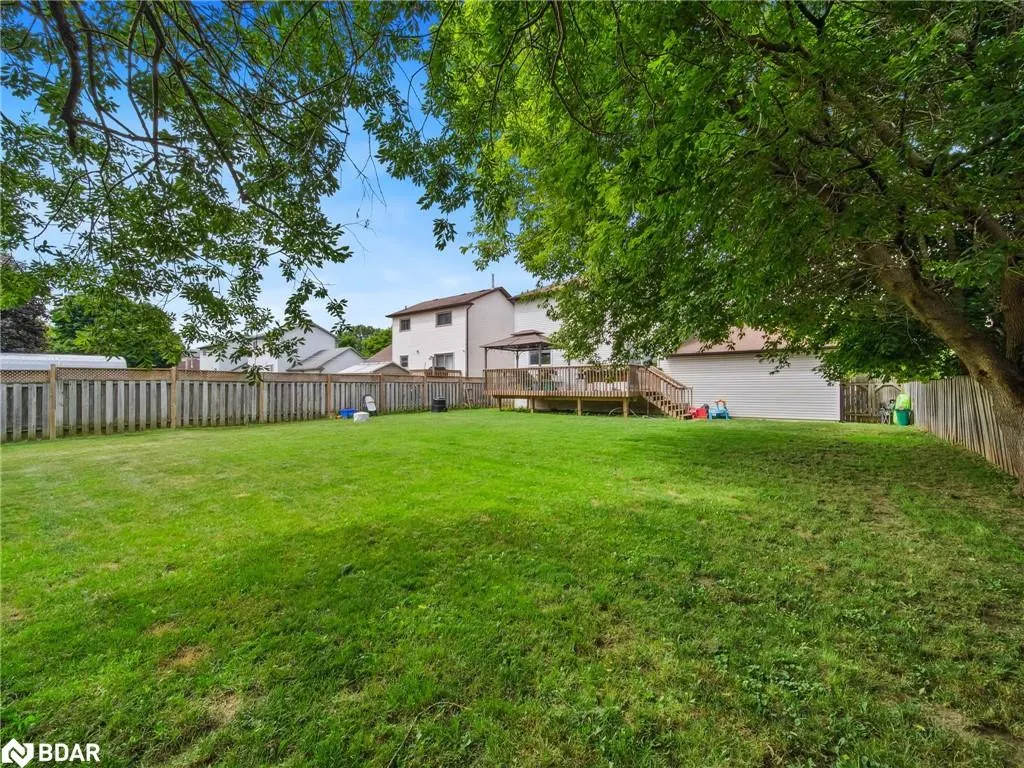 8 Darren Drive