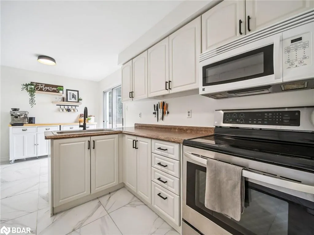 8 Darren Drive