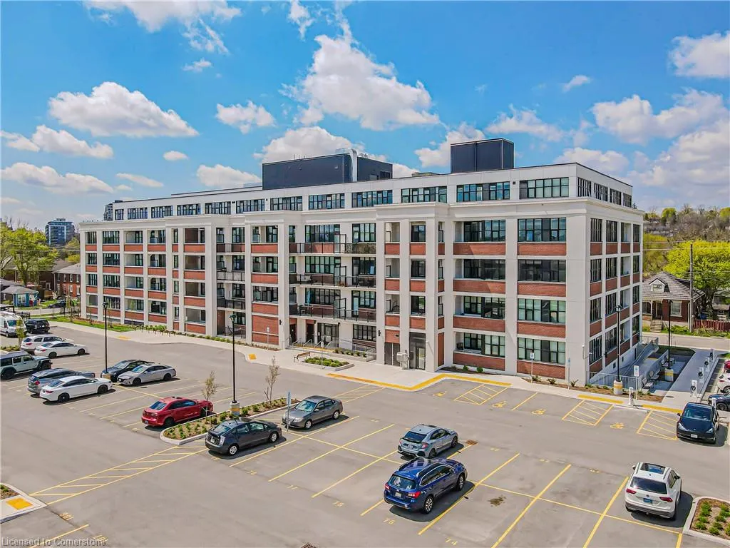 120 Huron Street, #528