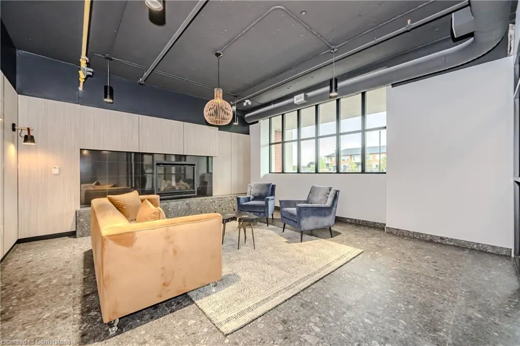 120 Huron Street, #528