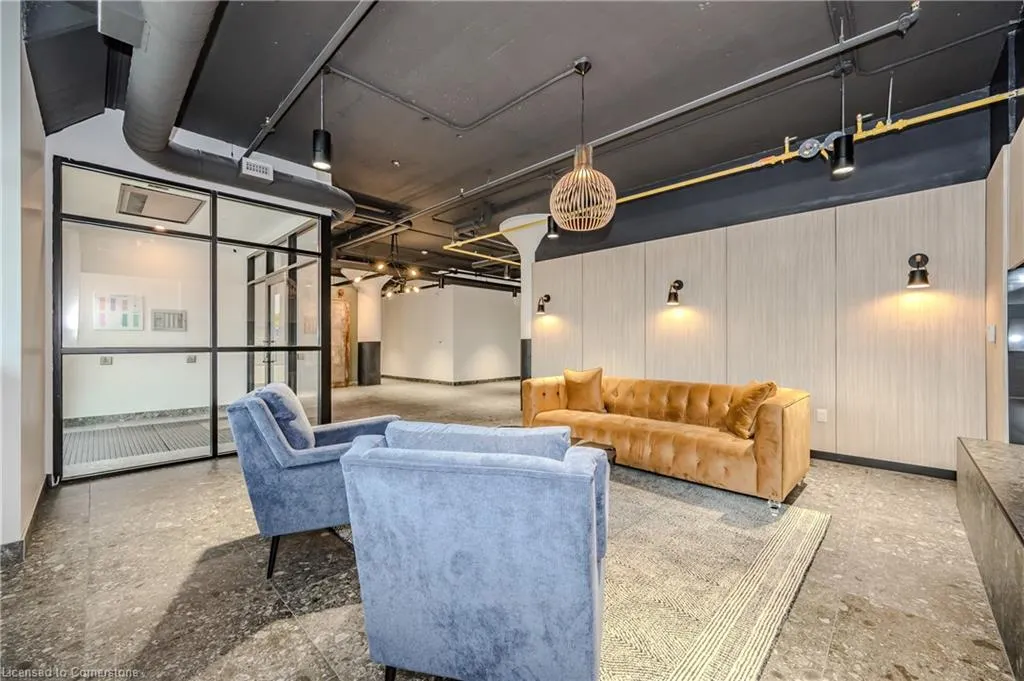 120 Huron Street, #528