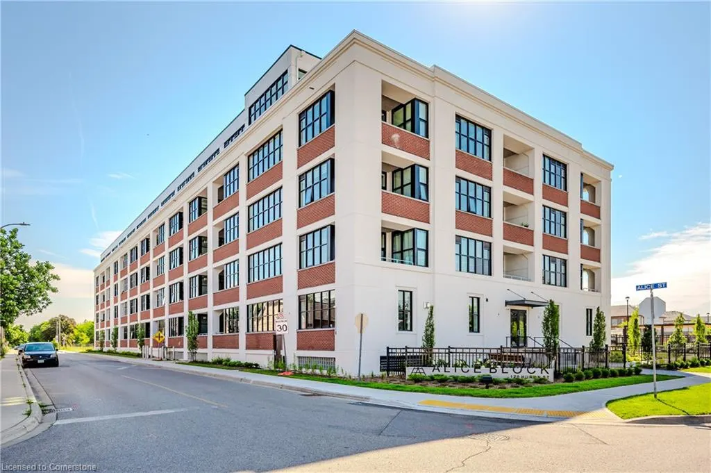 120 Huron Street, #528