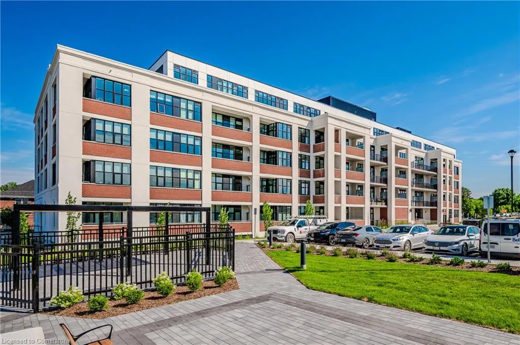 120 Huron Street, #528