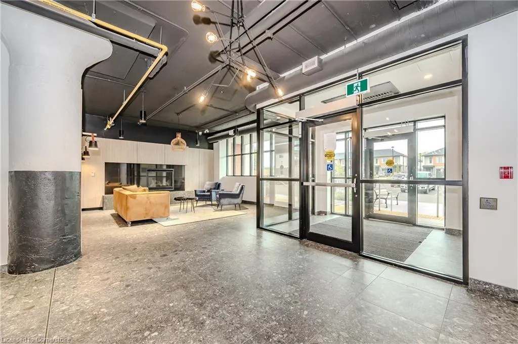 120 Huron Street, #528