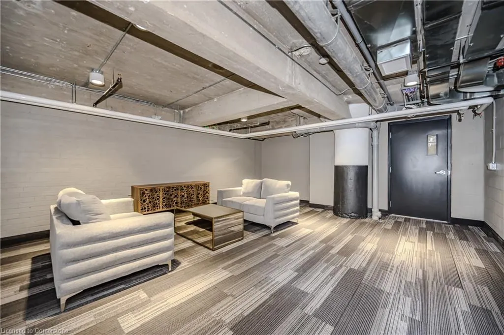 120 Huron Street, #528