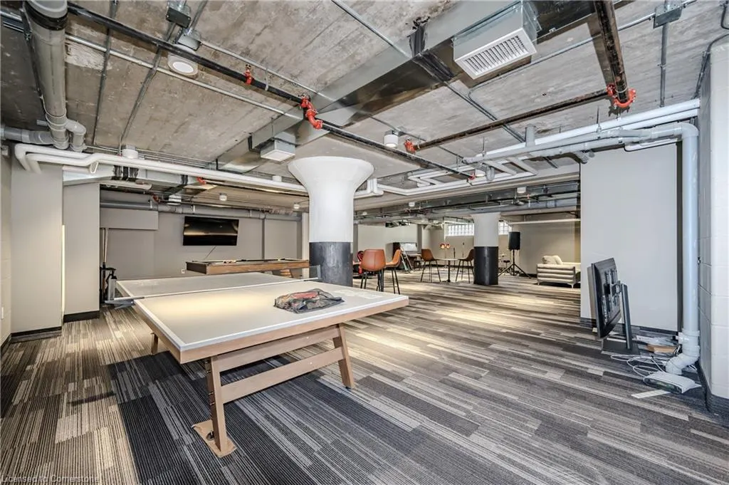 120 Huron Street, #528