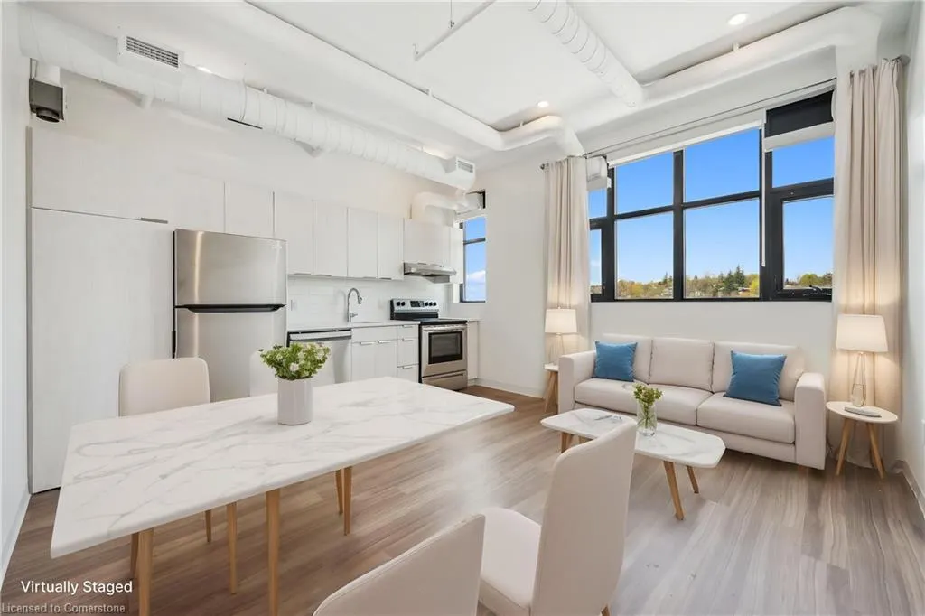 120 Huron Street, #528