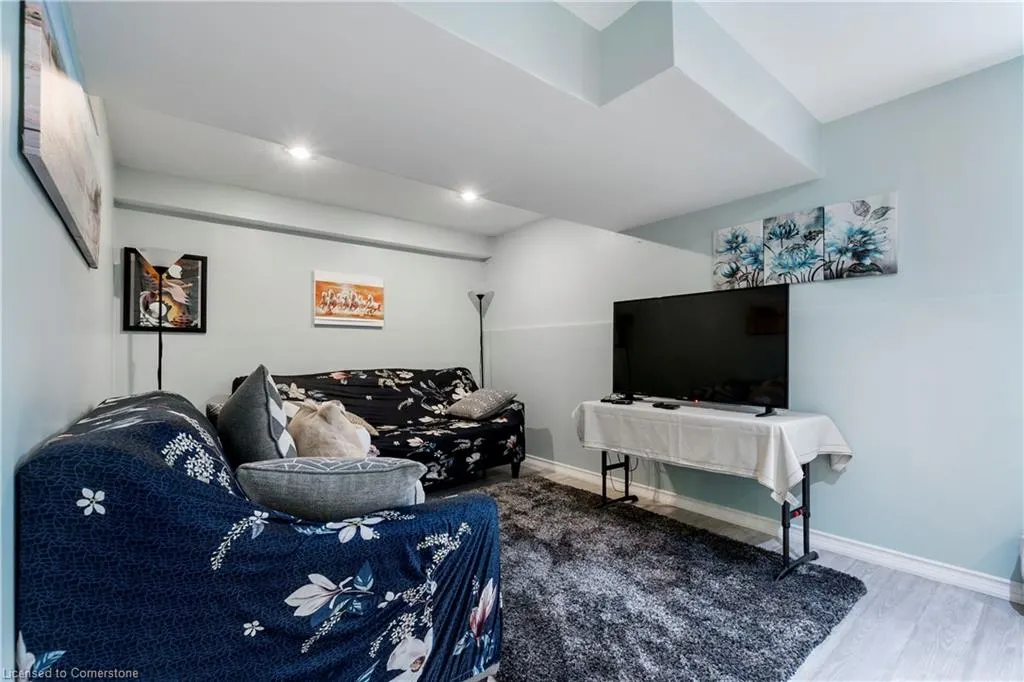 8 Lakelawn Road, #54
