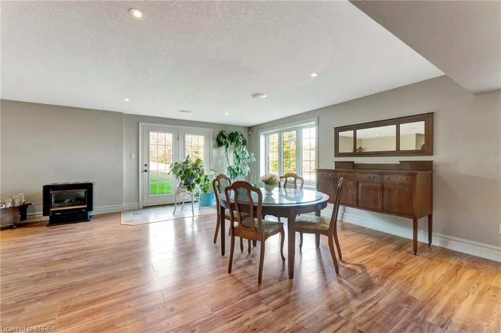 481 Lynden Road