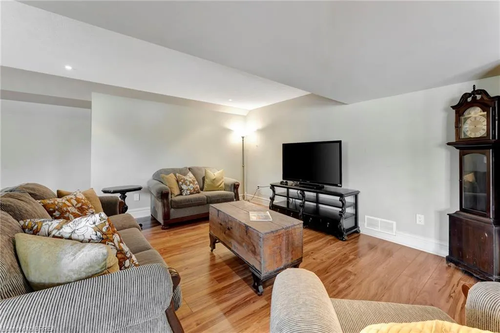 481 Lynden Road