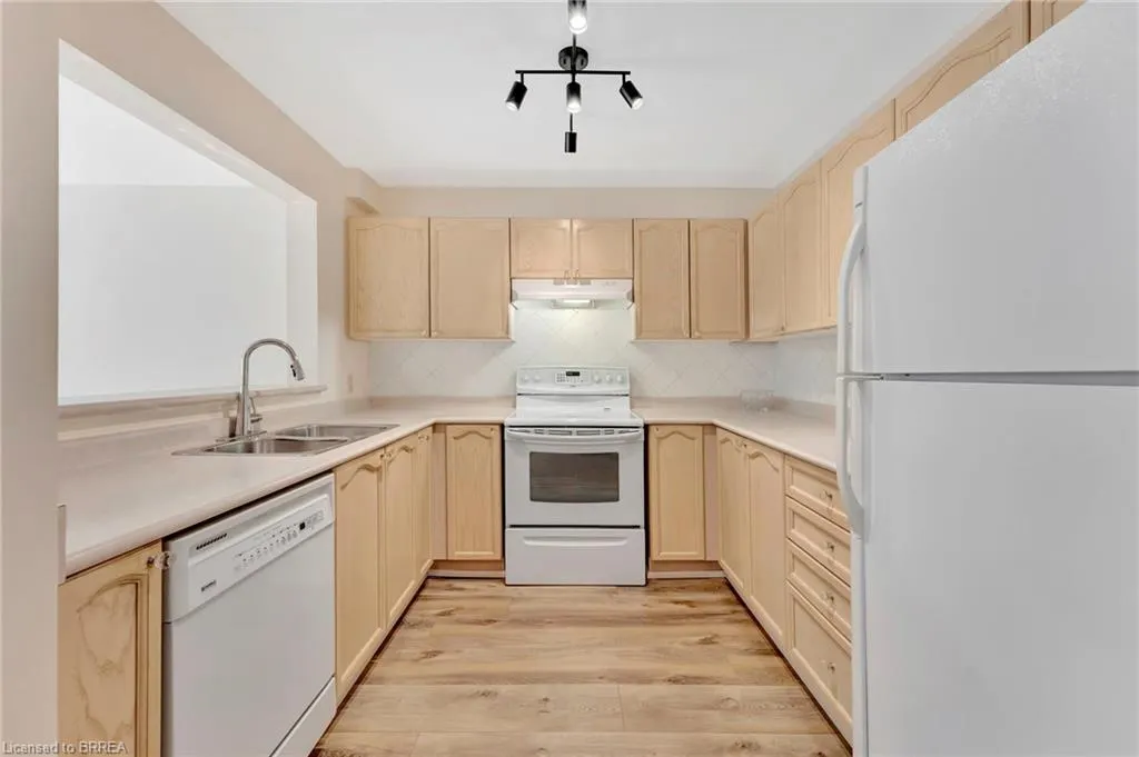 31 Moss Boulevard, #26