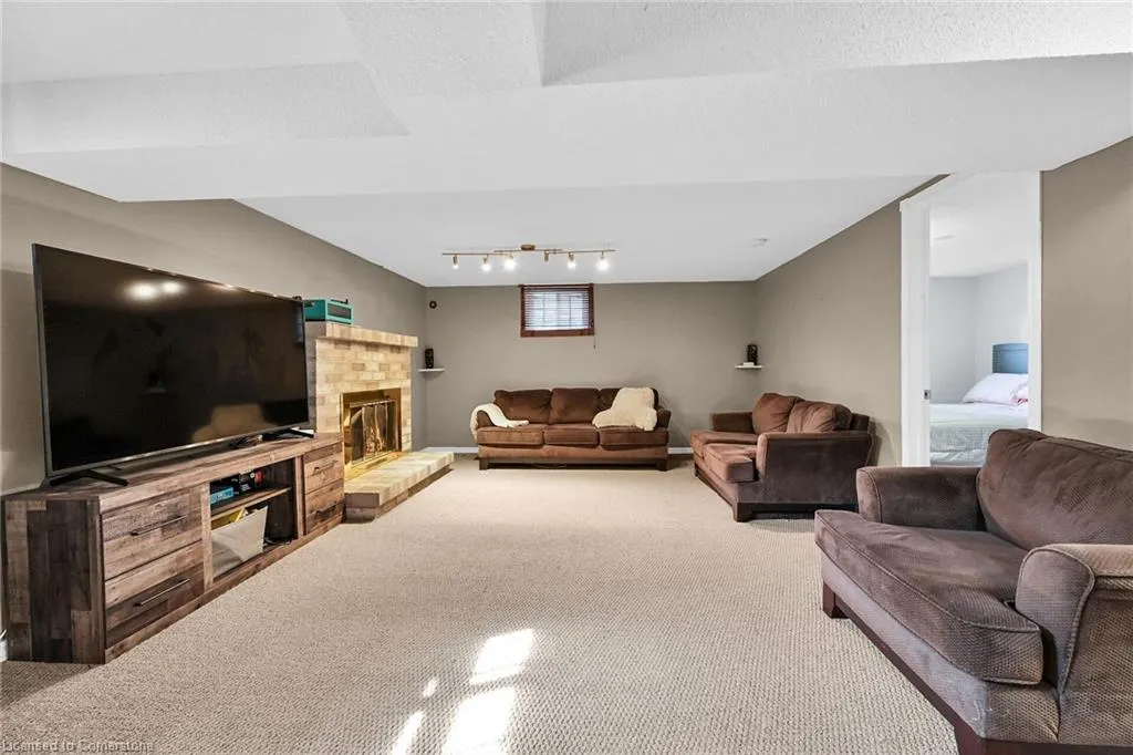 5 Ridell Crescent