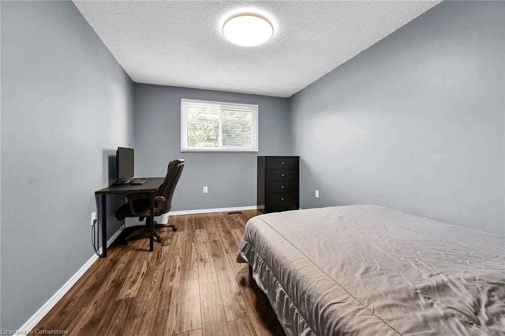 5 Ridell Crescent