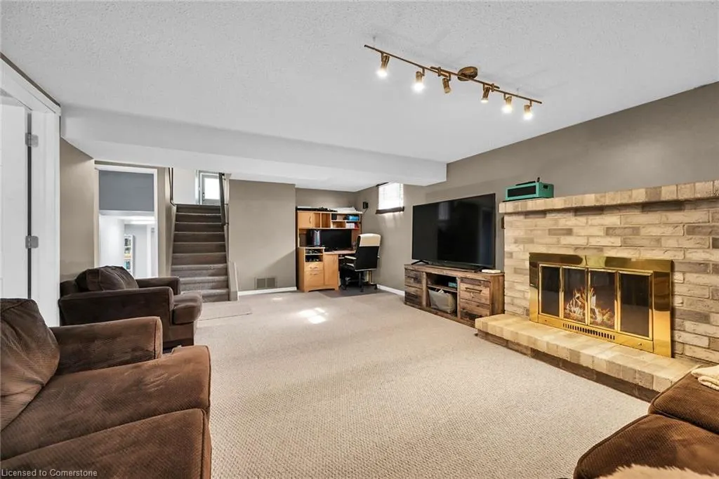 5 Ridell Crescent