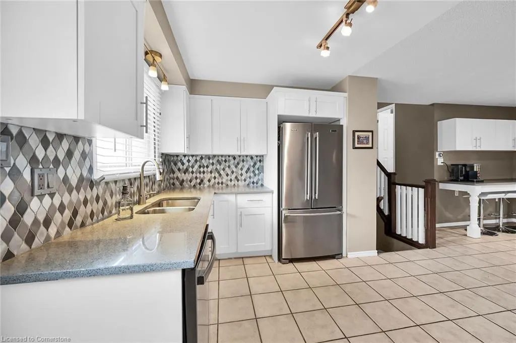 5 Ridell Crescent