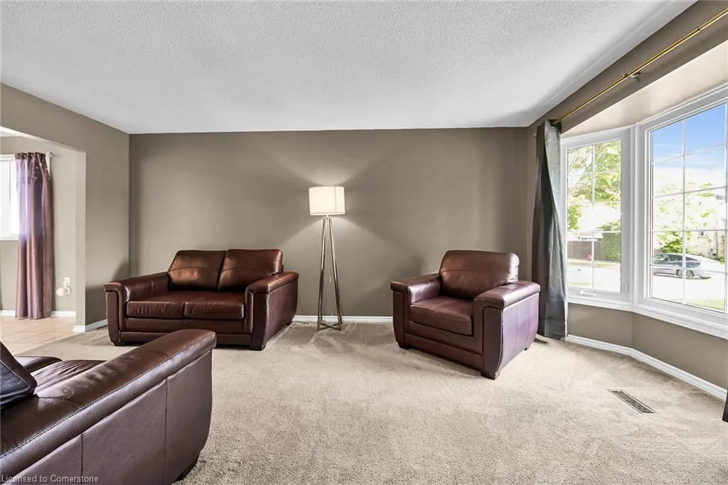 5 Ridell Crescent