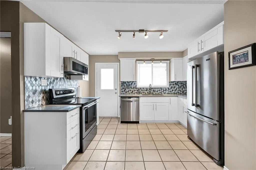 5 Ridell Crescent
