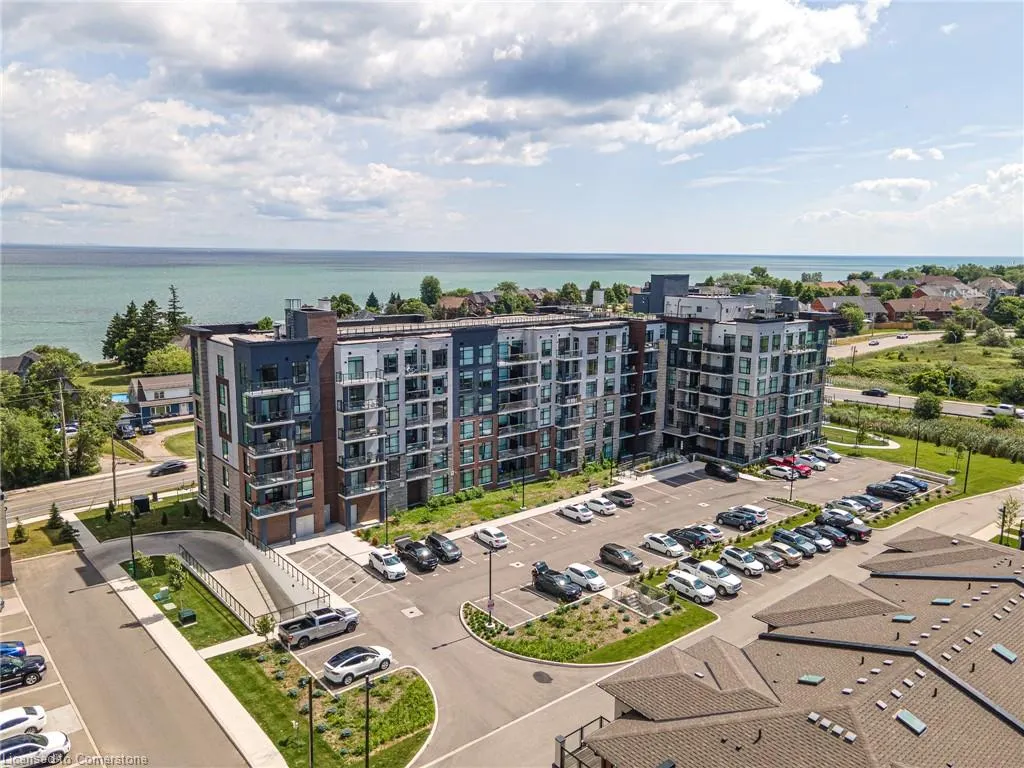 600 North Service Road, #418