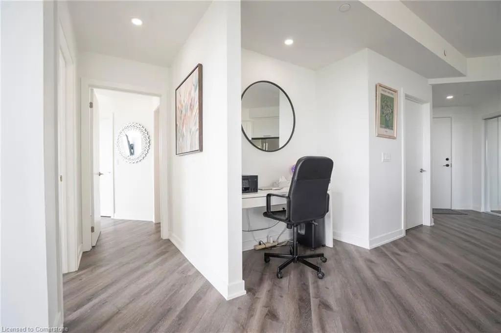 600 North Service Road, #418