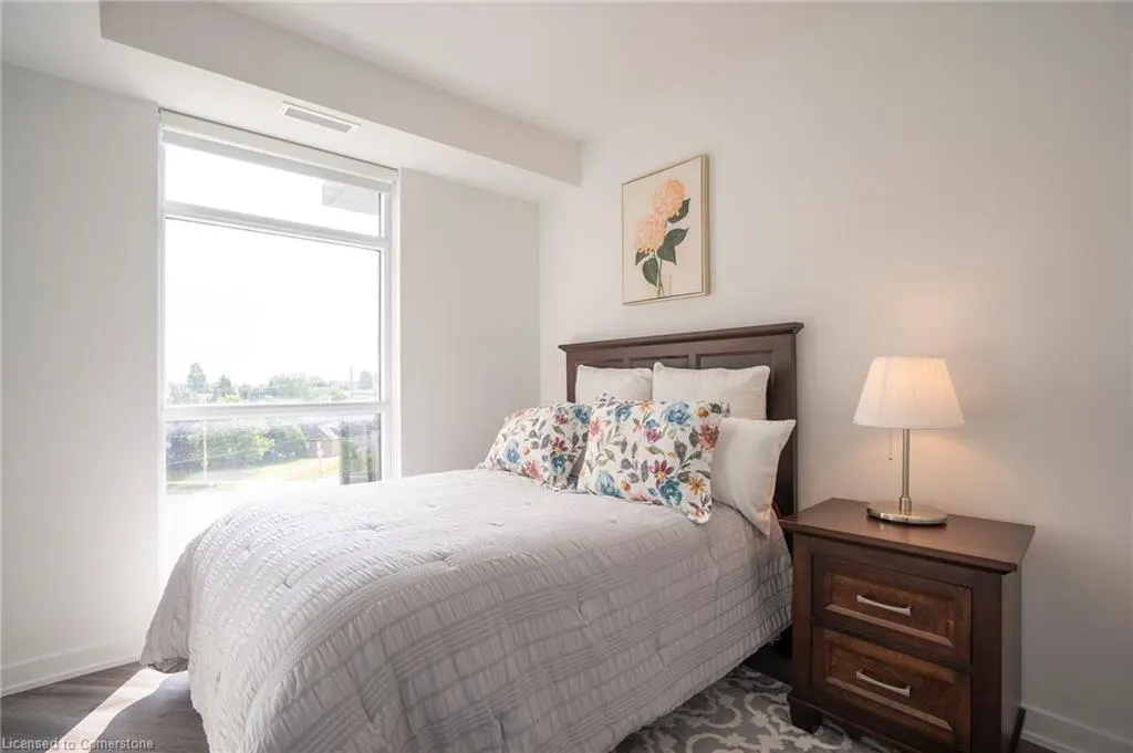 600 North Service Road, #418