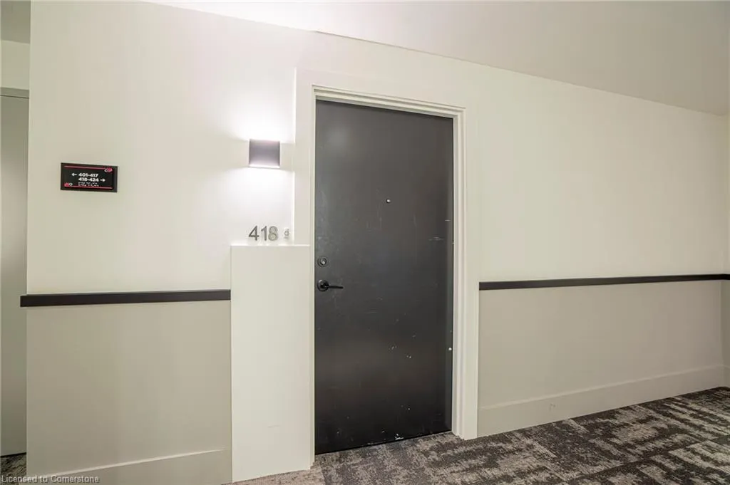 600 North Service Road, #418