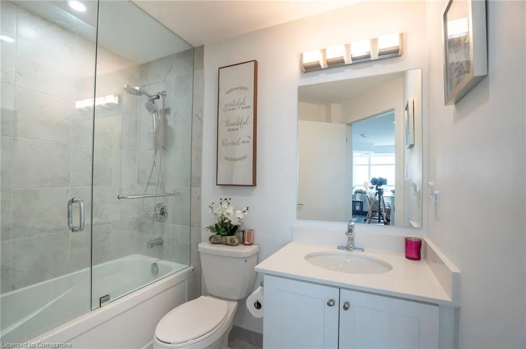 600 North Service Road, #418