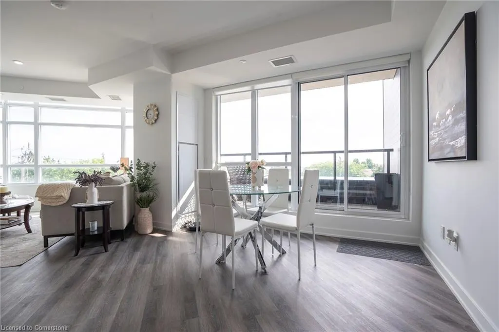 600 North Service Road, #418