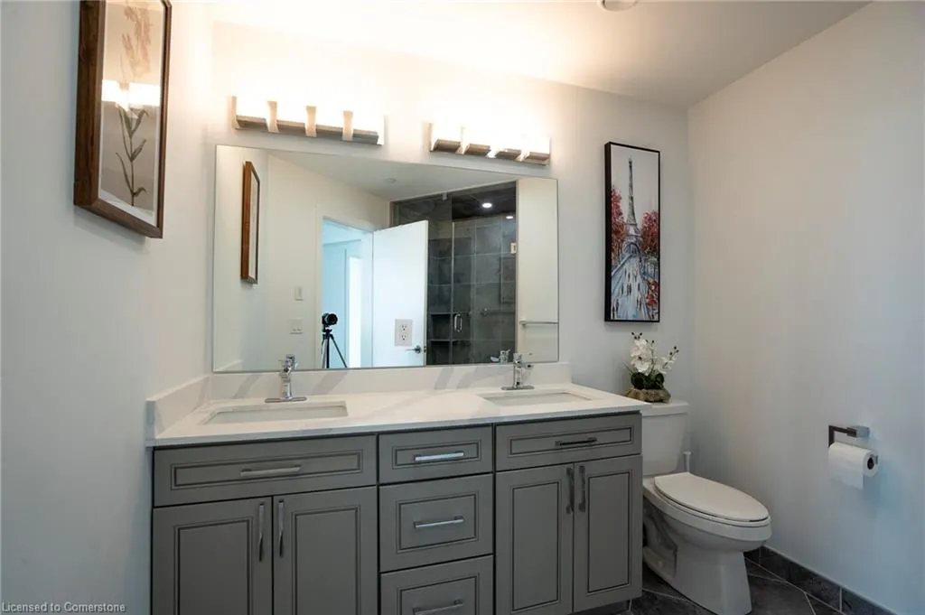 600 North Service Road, #418
