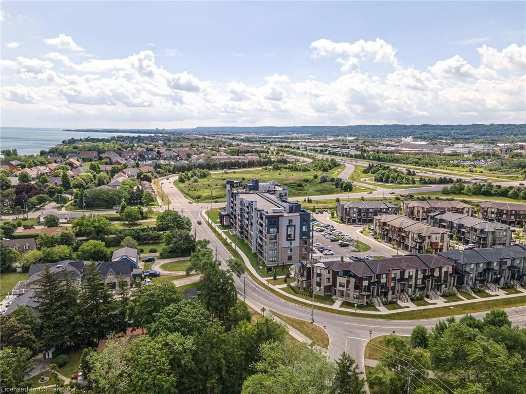 600 North Service Road, #418