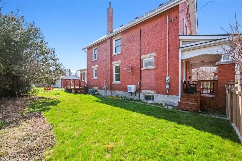 572 Woolwich Street