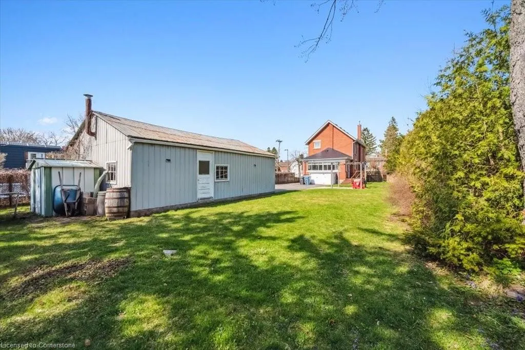 572 Woolwich Street