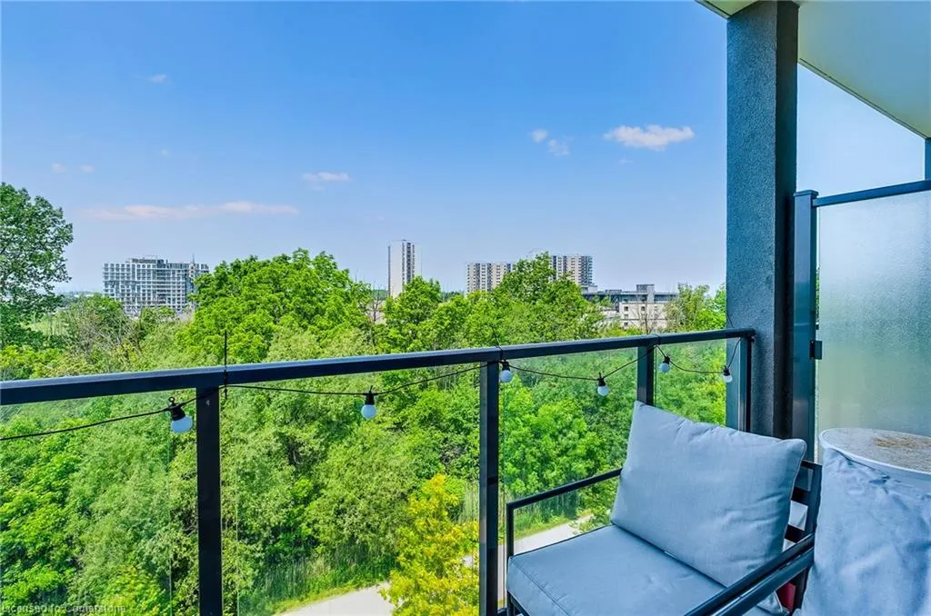 125 Shoreview Place, #514