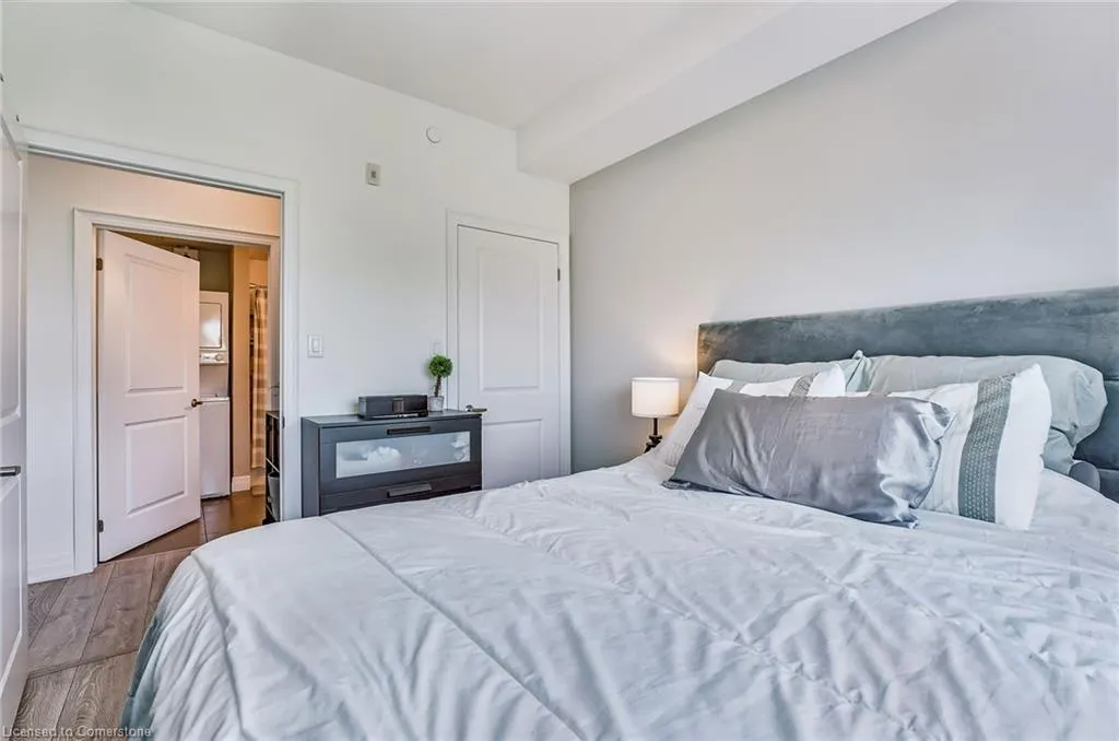 125 Shoreview Place, #514