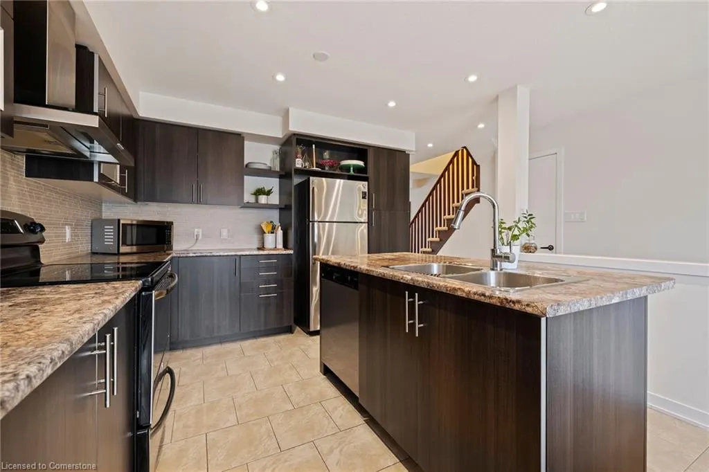 136 Crafter Crescent
