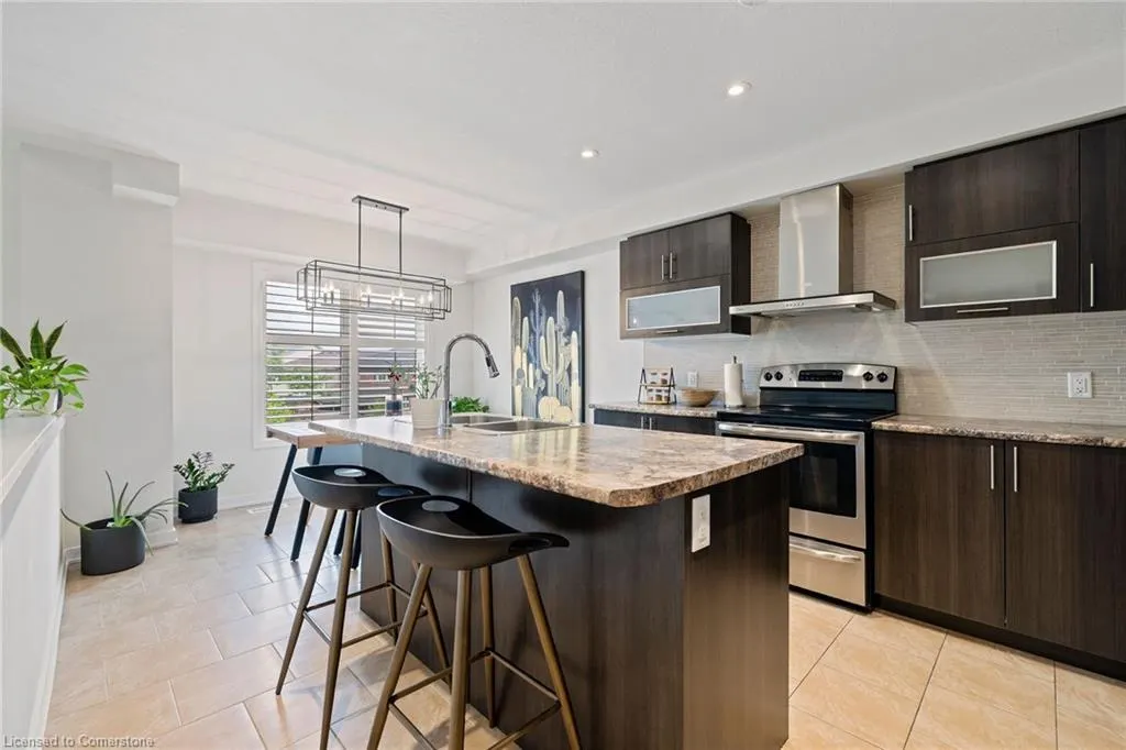 136 Crafter Crescent