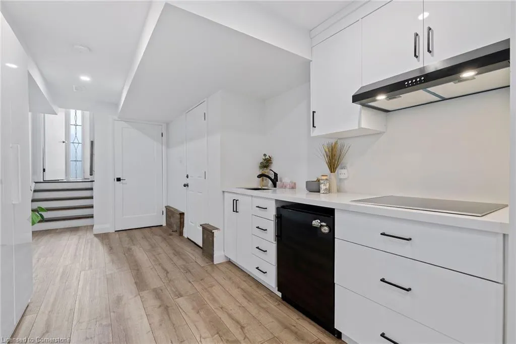 136 Crafter Crescent