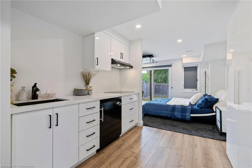 136 Crafter Crescent