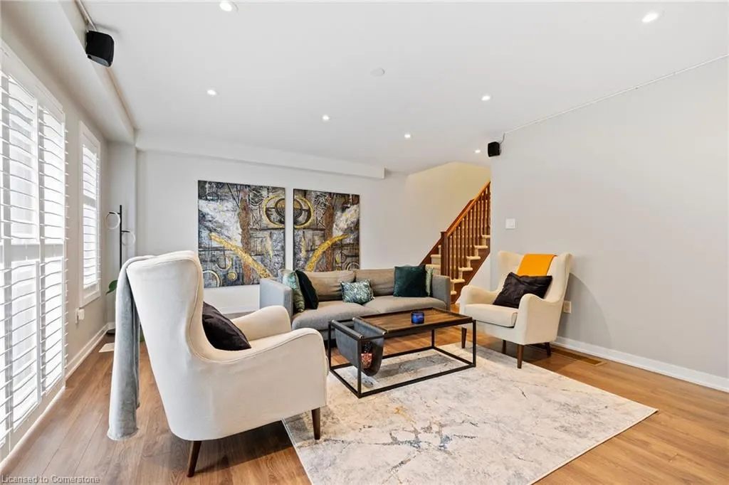 136 Crafter Crescent