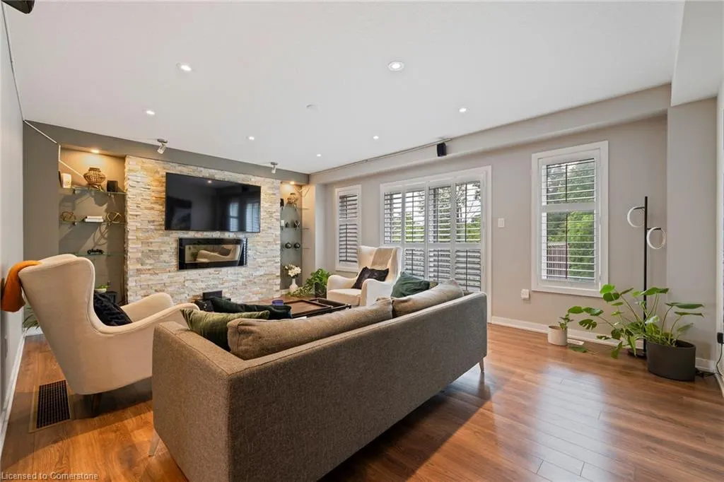 136 Crafter Crescent